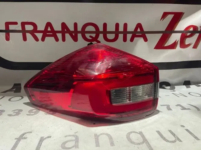 Lanterna esquerda recuperada tiggo 2