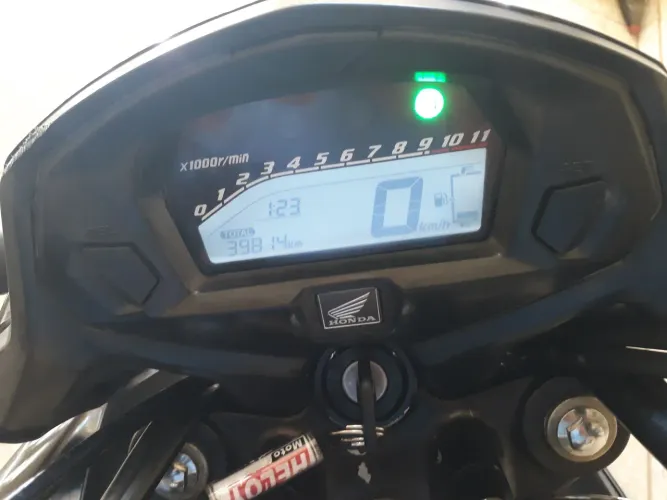 Moto muito boa e bem conservada