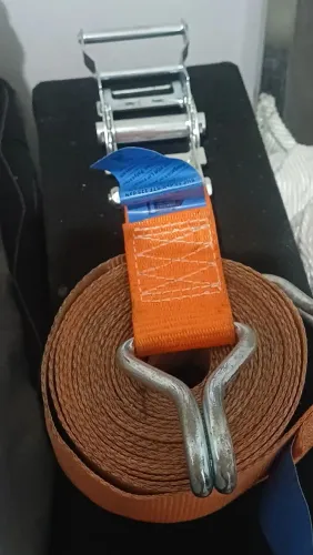 Cinta com Catraca para amarração de carga profissional 6m/ 2 toneladas