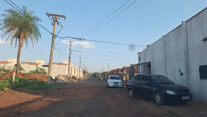 Alugo área Nova Lima 3.000 m2 - 400m do asfalto OPORTUNIDADE