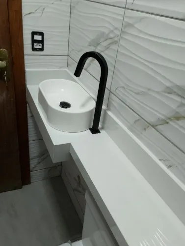 Bancadas,pias de cozinha, lavatório para banheiro nichos tudo 100% em porcelanato