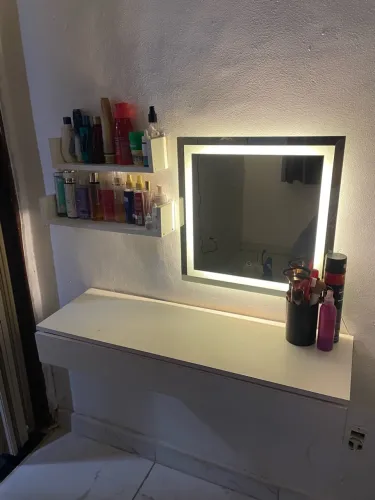 Vendo penteadeira completa + prateleiras