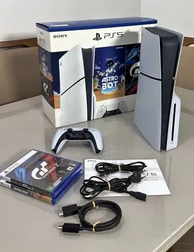 PS5 Slim Mídia Física + Astro Bot + Gran Turismo 7