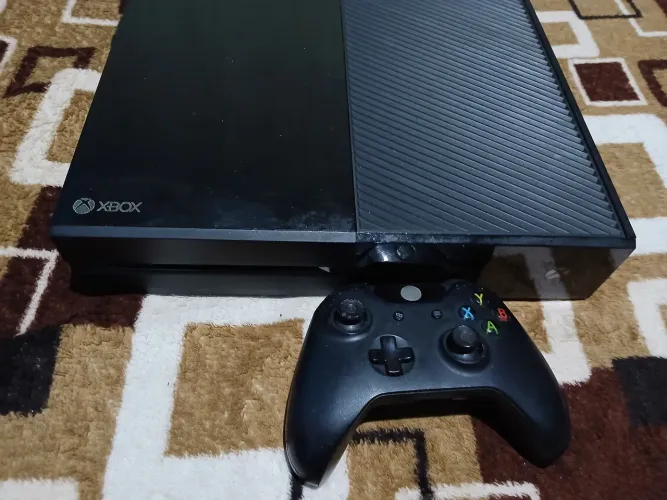 Xbox one fat com controle (sem fonte)
