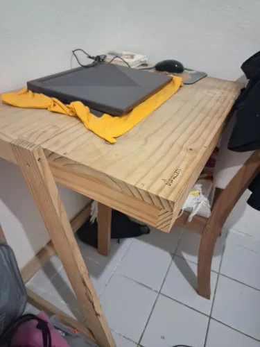 Vendo escrivaninha
