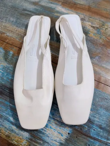 Sapato Santa Lolla 36 - Couro branco ?