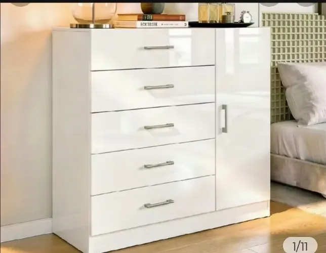CÔMODA 1 PORTA E 5 GAVETAS