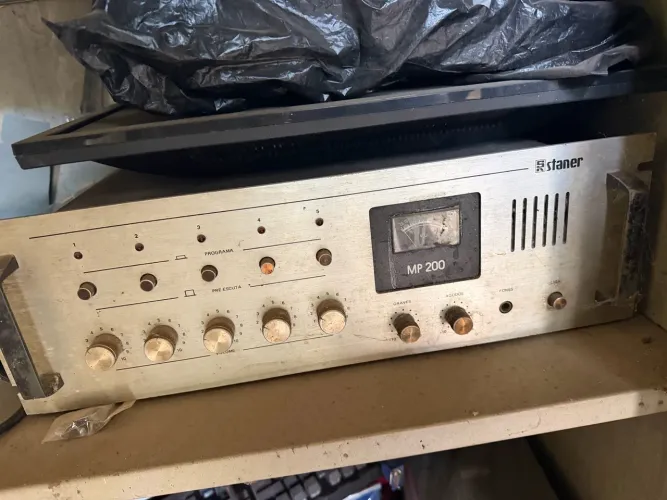 Amplificador / Mixer de Potência Staner MP 200 - Funcionando