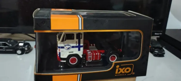 colecao de caminhoes  marca IXO