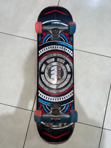 Skate com peças de qualidade 