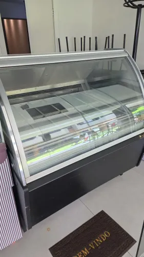 Vitrine Italiana para Gelato. Em pleno funcionamento!