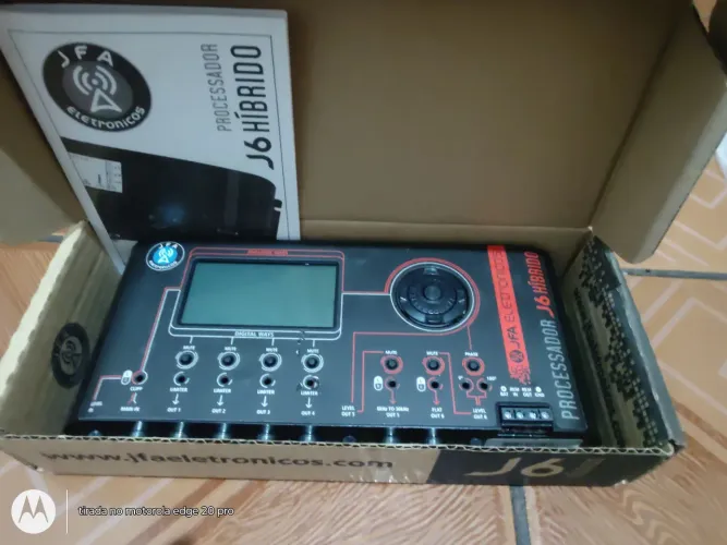 Processador de áudio JFA J6 híbrido