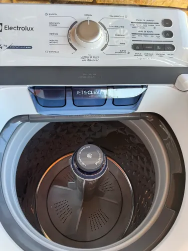 MÁQUINA DE LAVAR ELETROLUX 