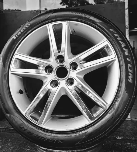 Pneu Phantom com toda do I30