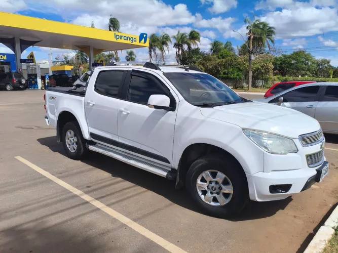 Chevrolet S10 Pick-up LT 2.8 TDI 4X4 CD Diesel 2013