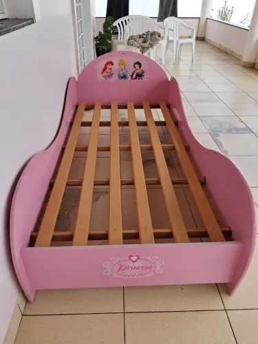 Cama infantil das Princesas