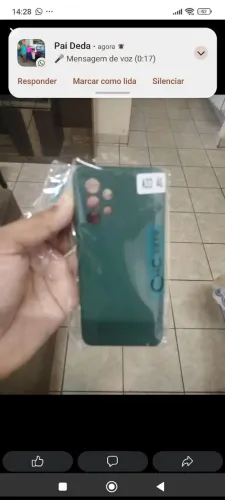 Uma capinha e uma capinha 3d