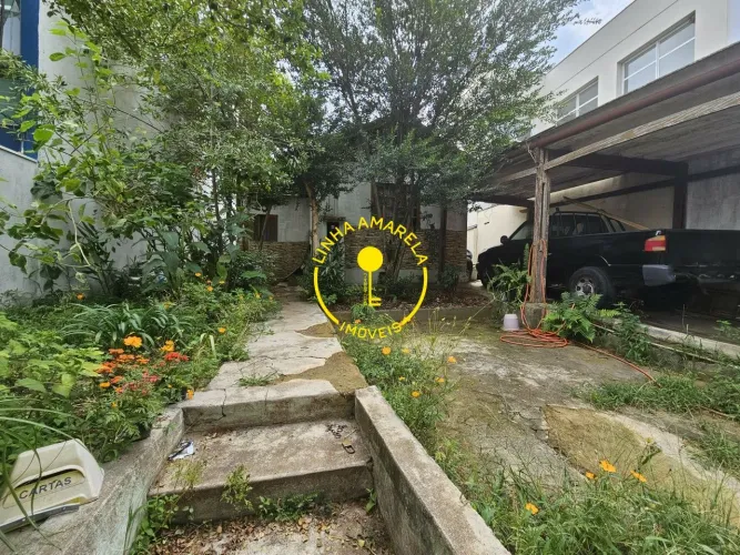 Terreno com 300 m2 no Jardim Guedala