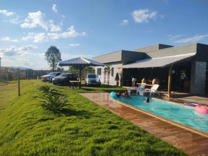 LINDO SITIO COMPLETO A VENDA COM PORTEIRA FECHADA