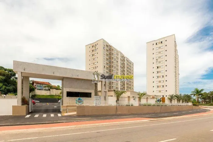 Apartamento com 3 dormitórios para alugar, 70 m² por R$ 3.451,68/mês - Glória - Macaé/RJ
