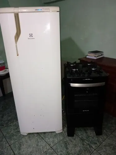 Geladeira e fogão