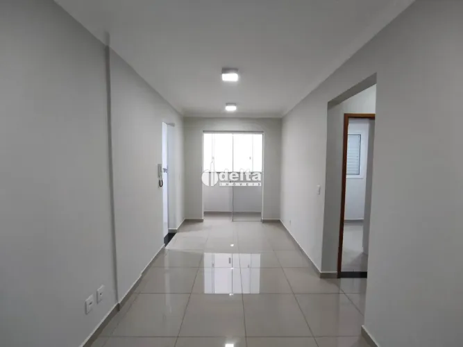 Apartamento com 2 quartos sendo 1 suíte, disponível para locação no bairro Santa Mônica em