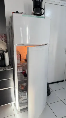 Geladeira (venda motivo mudanca)