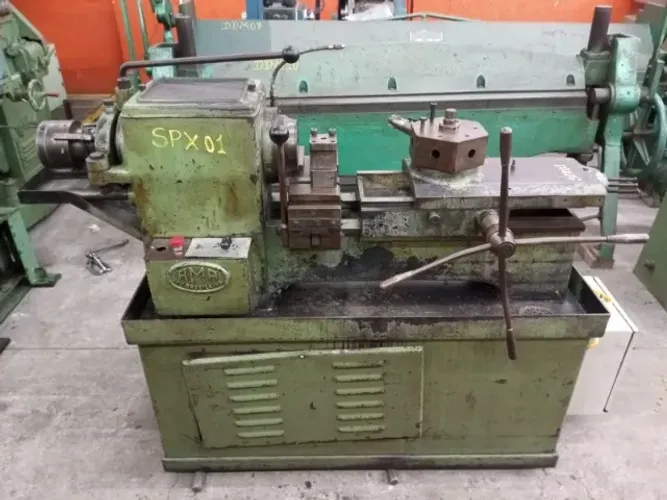 Torno Revólver AMA TR-5 passagem 2.½"