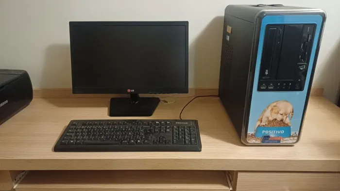 Computador Positivo Premium PCTV D3100 + Monitor 18" + Teclado + Mouse