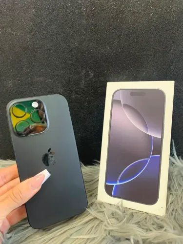 IPHONE 16 PRO COM CAIXA