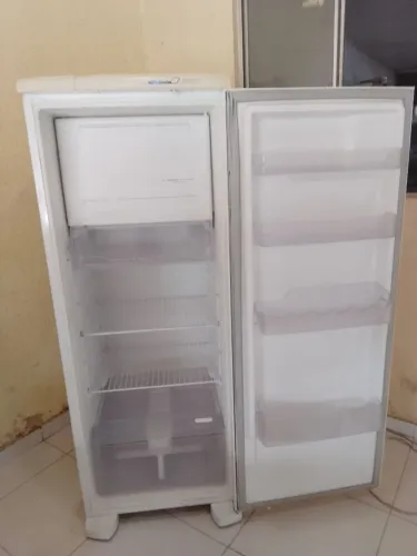 Geladeira Eletrolux