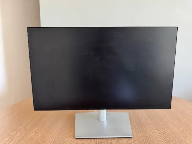 Monitor DELL 24" com suporte
