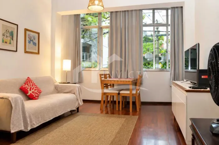 EXCELENTE APARTAMENTO DE 2 QUARTOS NA URCA