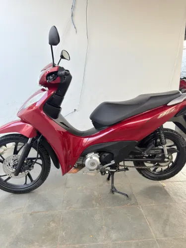 Honda Biz 125 EX 2025