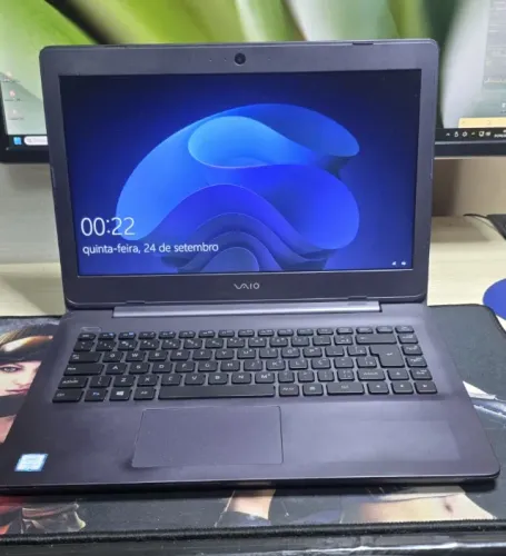 Notebook Vaio Intel Core i3 6th, 8GB de Ram, 120GB SSD