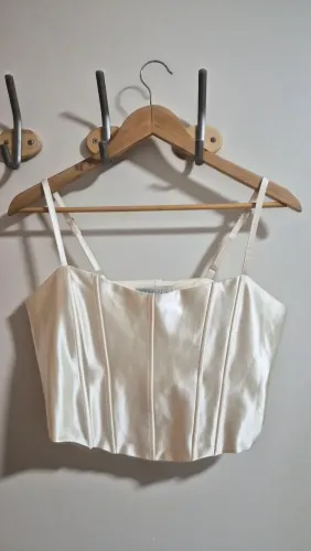 Corset branco acetinado