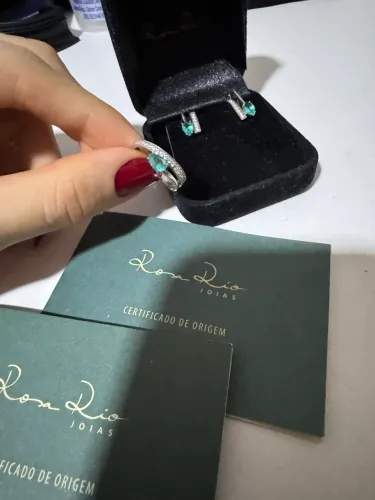 Conjunto anel e brincos rosa rio! prata com zircônia