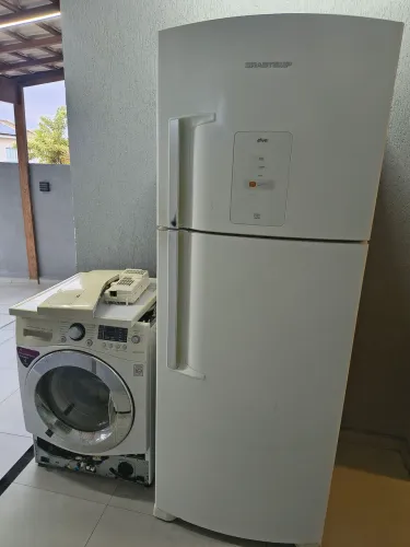 GELADEIRA BRASTEMP E LAVA E SECA LG