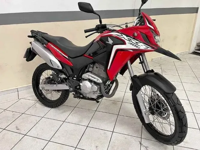 XRE 300 RALLY FILÉ