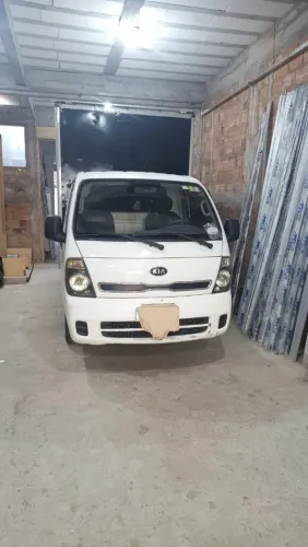 Kia Motors Bongo K-2500 2.5 4X2 TB Diesel 2015