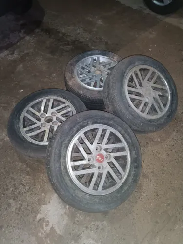 Jogo de rodas Escort XR3 aro 14