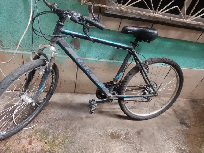 Bicicleta Caloi Aro 26 - Quadro 19 - 18 Marchas Rapid Fire