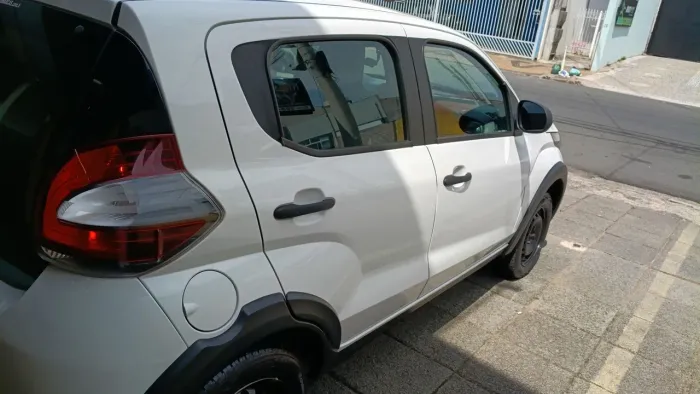 Fiat Mobi Like 1.0 Fire Flex 5P. 2021