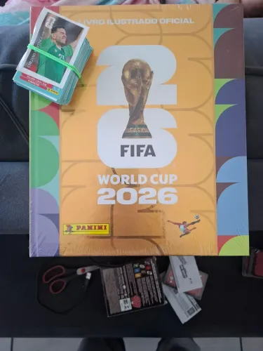 Vendo Álbum da Copa PANINI 2026 OURO + 160 Figurinhas Avulsas (NÃO VEM REPETIDA!)