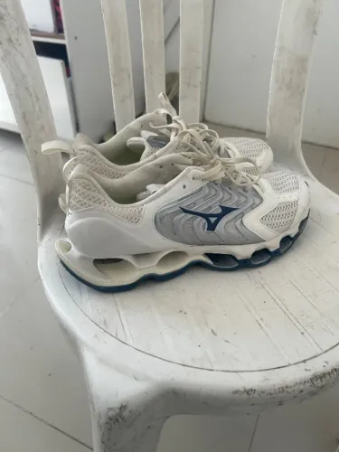 Mizuno usado 2 vezes so