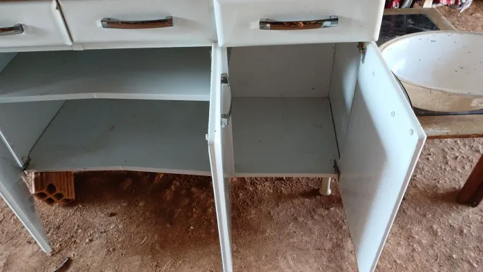 Armário para cozinha de ferro