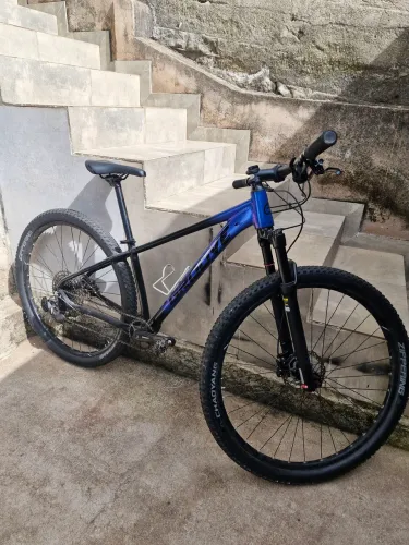Bicicleta groove ska 50 com upgrade de suspensão ar e oleo e pedal de clip