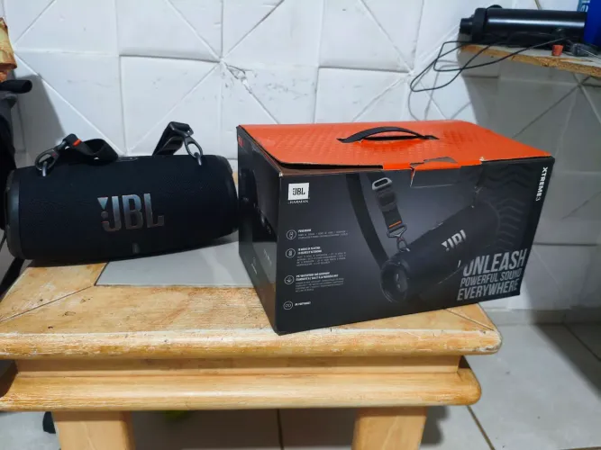 Caixa de som JBL xtreme 3
