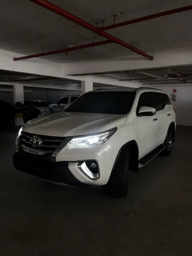 Toyota Hilux SW4 SRX Diamo. 4X4 2.8 TB DIE AUT 2019