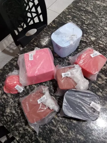 Tupperware 